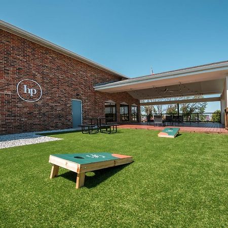 Hotel Pommier Indianola エクステリア 写真