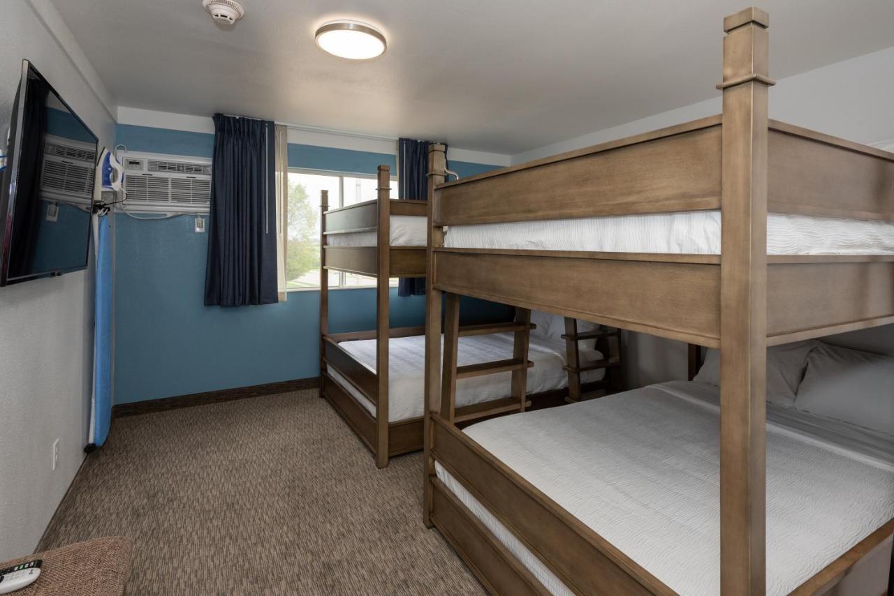 Hotel Pommier Indianola エクステリア 写真